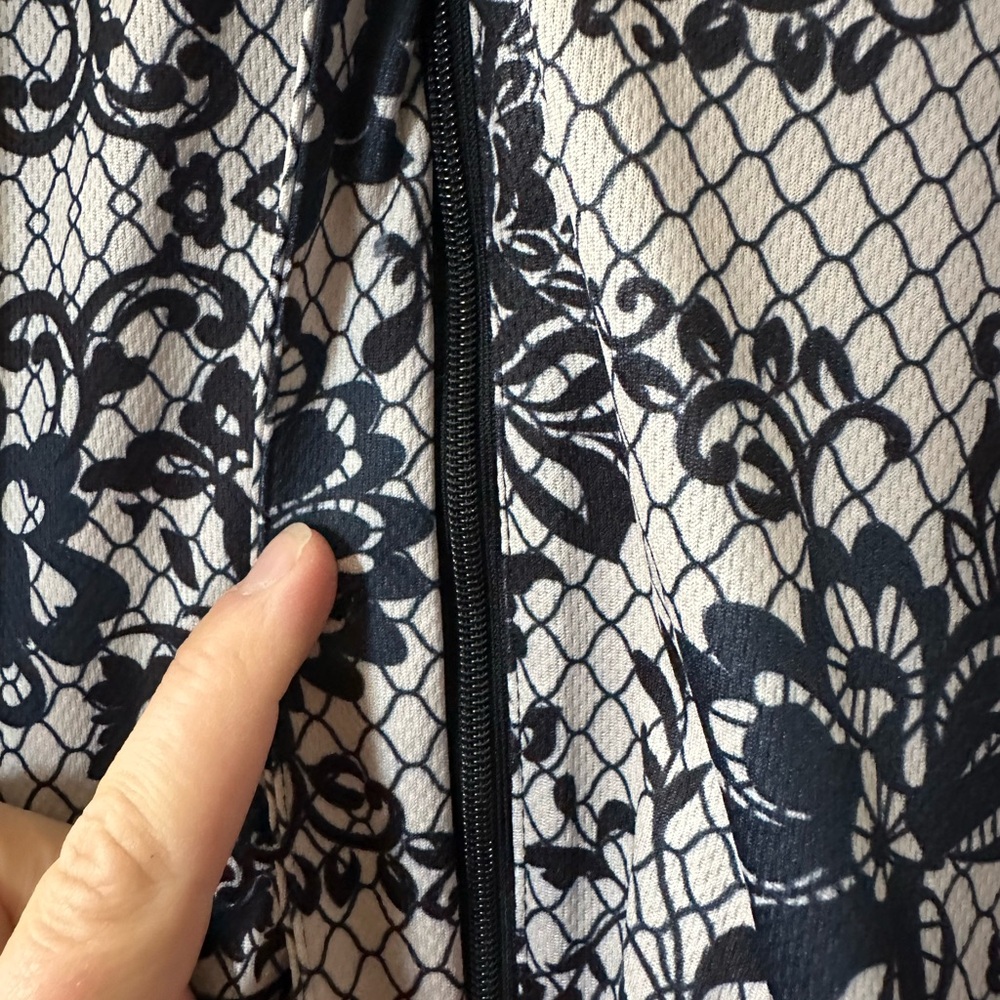 Floral Lace Faux Button-Up Zipper Rodeo Shirt - Picture 4 of 4